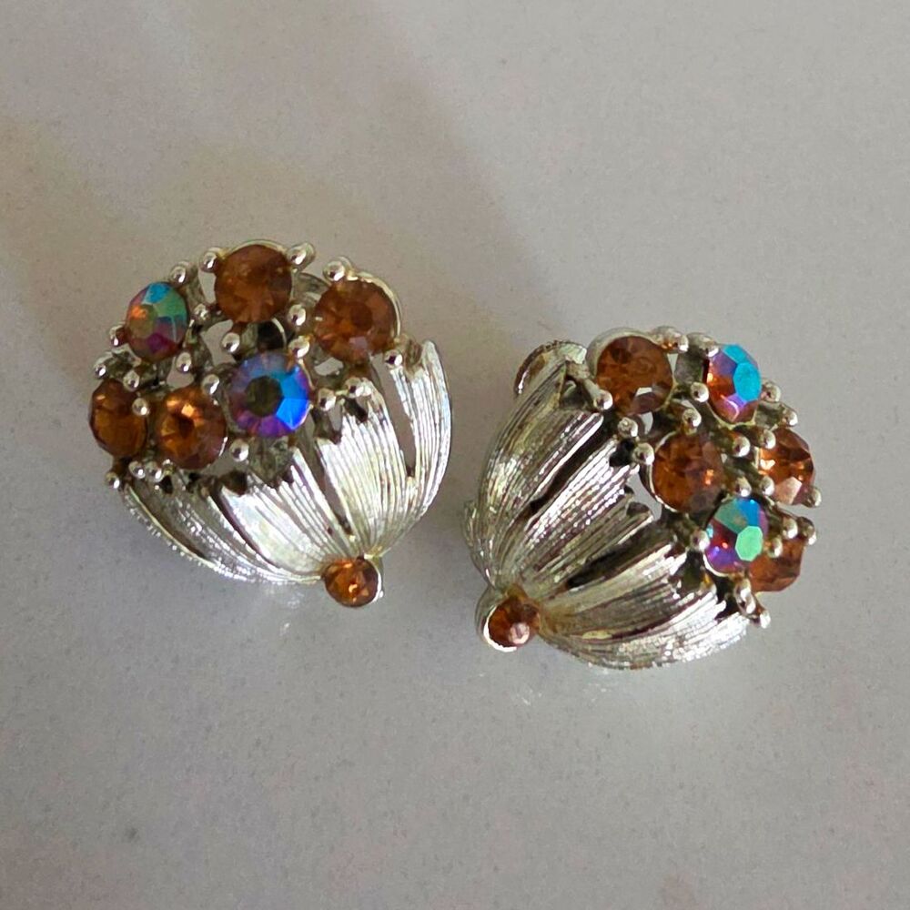 Vntg Lisner ClipOn Earrings SilverTone Amber Topaz AB Rhinestone Floral Cluster